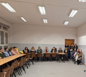 Obraz wyróżniający aktualność
